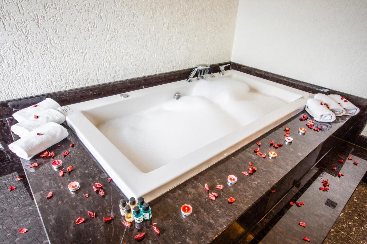Nehir Otel Pelitli  Zewnętrze zdjęcie